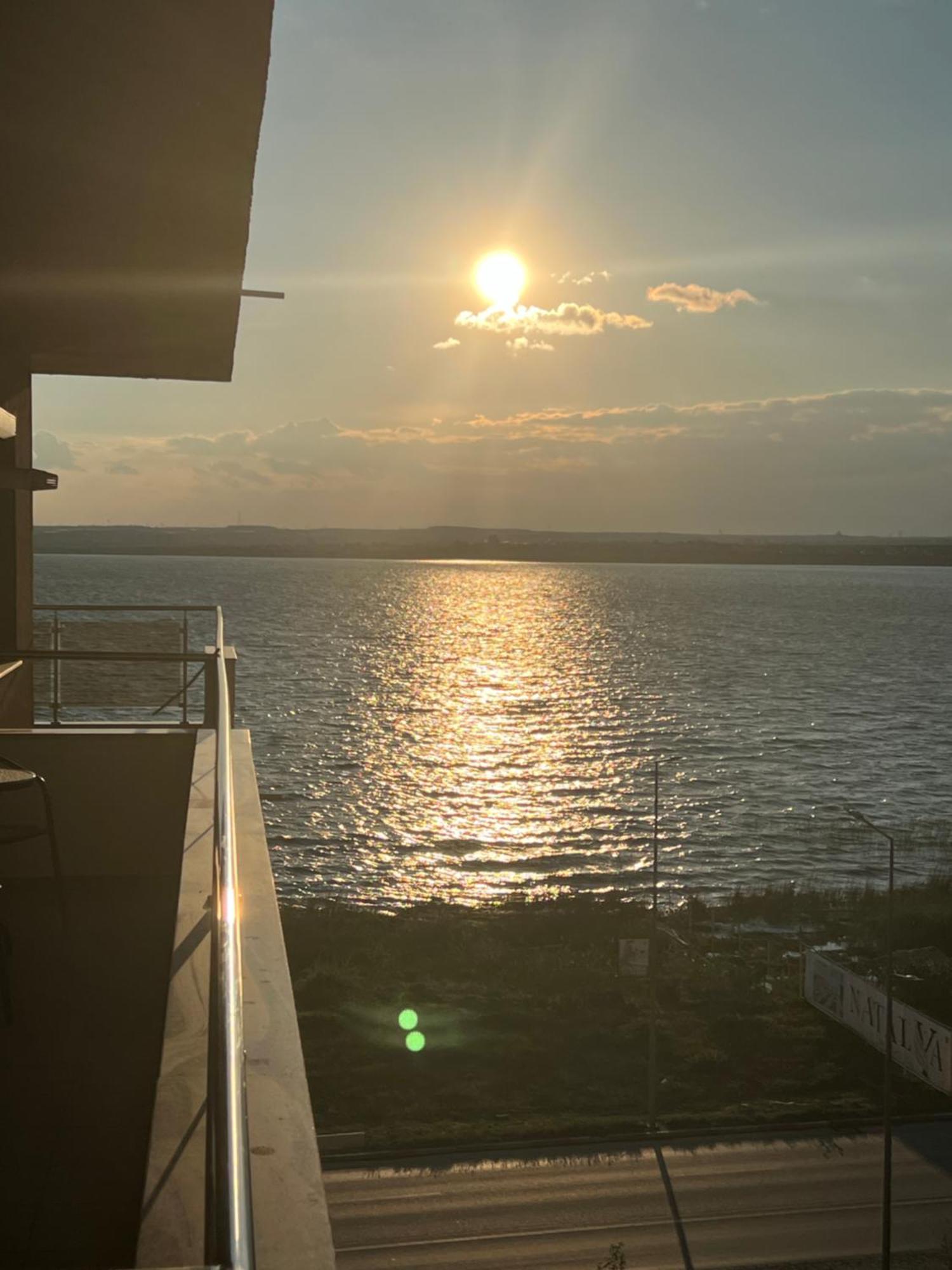 Zenstay Summerland Mamaia Εξωτερικό φωτογραφία